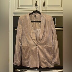 Elegant Women's Blazer in Shimmering Champagne